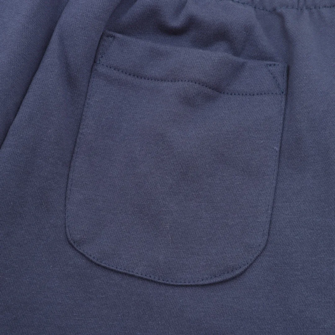 🅿️480 Ralph Lauren solid color embroidered Logo classic embroidered terry solid color sweatpants with extremely soft and comfortable upper body. The texture, washability and durability are all of high quality. Suitable for the season. A cost-effective product that can be worn by both men and women. Needless to say, the quality of the pants can be easily worn by both young and old. The first choice for sports and fitness versatile pants for casual daily life. The highlight is the three-dimensional logo embroidery. Simple brand Keep up with fashion trends SIZE:M-2XL
